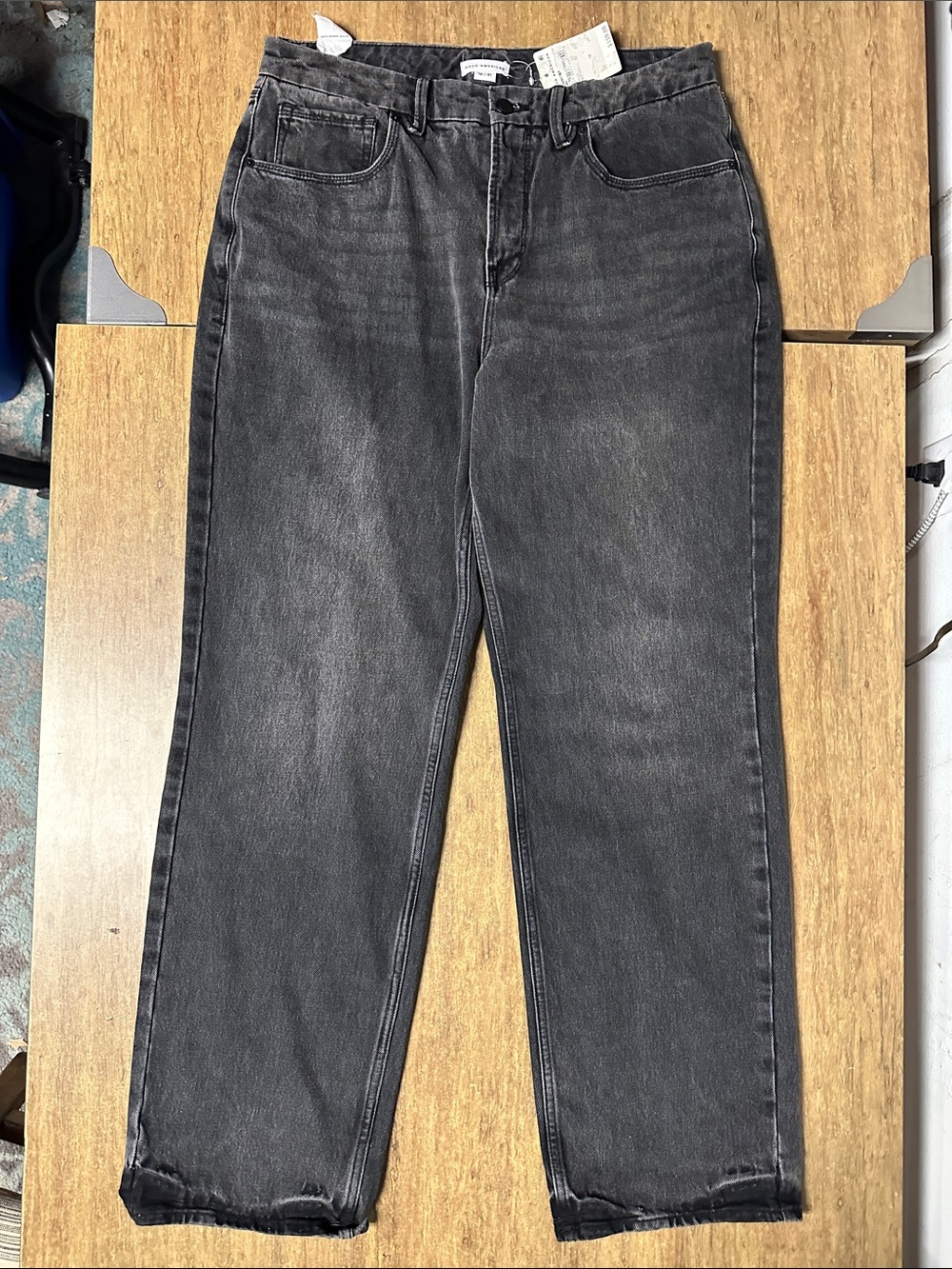 Good American nwt 90s baggy grey black denim fitted waist true to size jeans